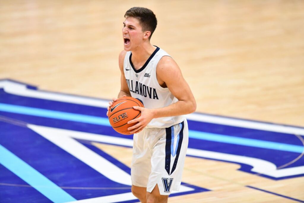 Villanova's Collin Gillespie suffers torn MCL in seasonending injury