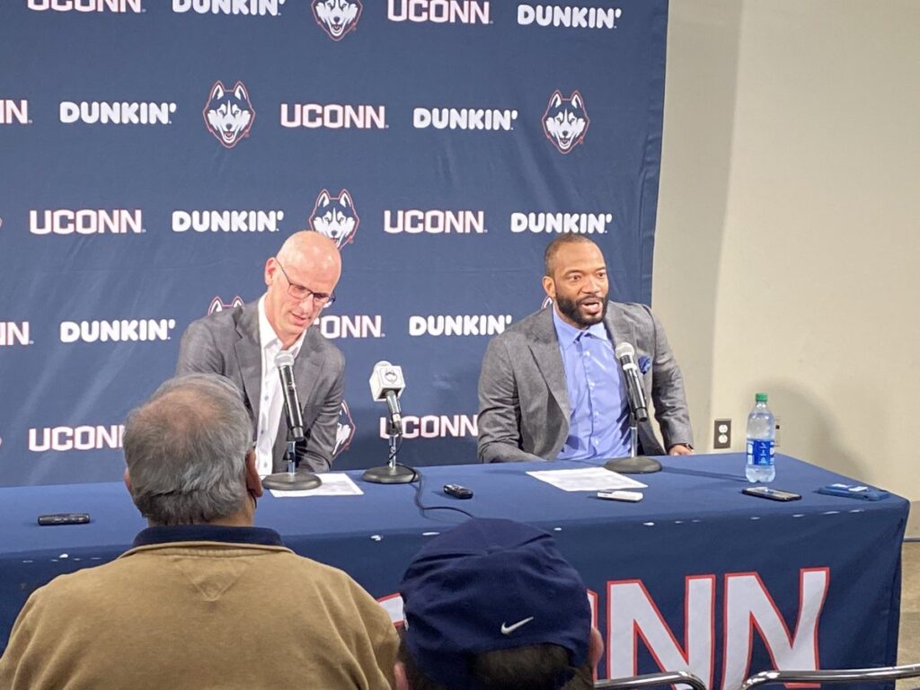 UConn's Dan Hurley Ejected From Win Over Villanova For Riling Up The ...